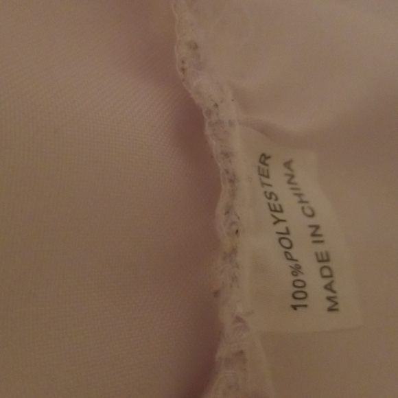 Graduation robe - Picture 3 of 3